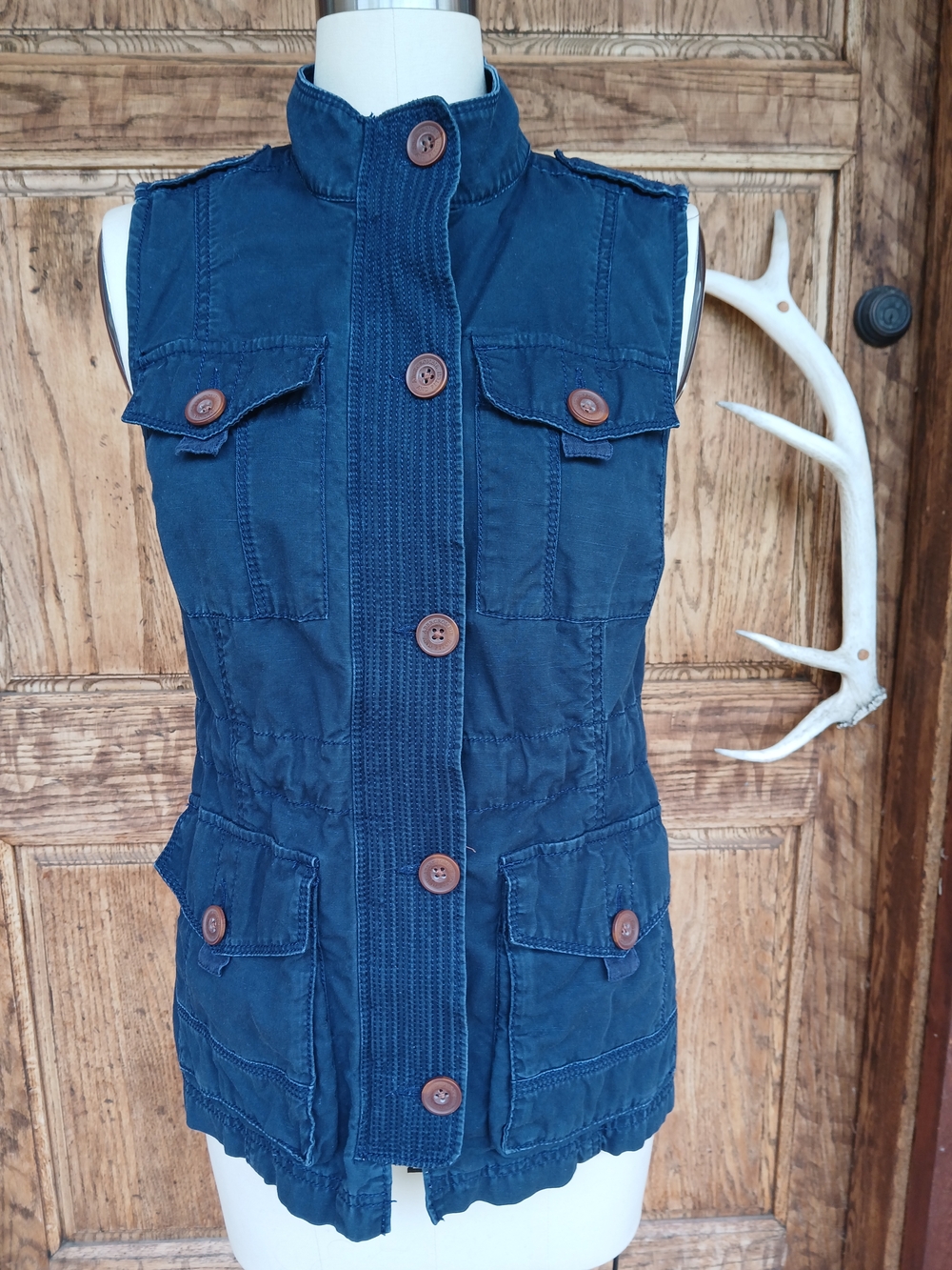 Abercrombie And Fitch Navy Sleeveless Utility Button-Front Vest Small